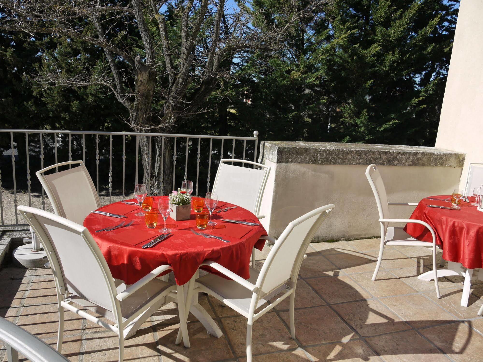 Castel Mireio Bed & Breakfast Cairanne Bagian luar foto